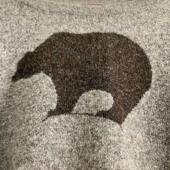 Sundance Sweater, Adorable Bear Graphic: Long Sleeve, 100% Lambswool ~ Size XL - Picture 4 of 6